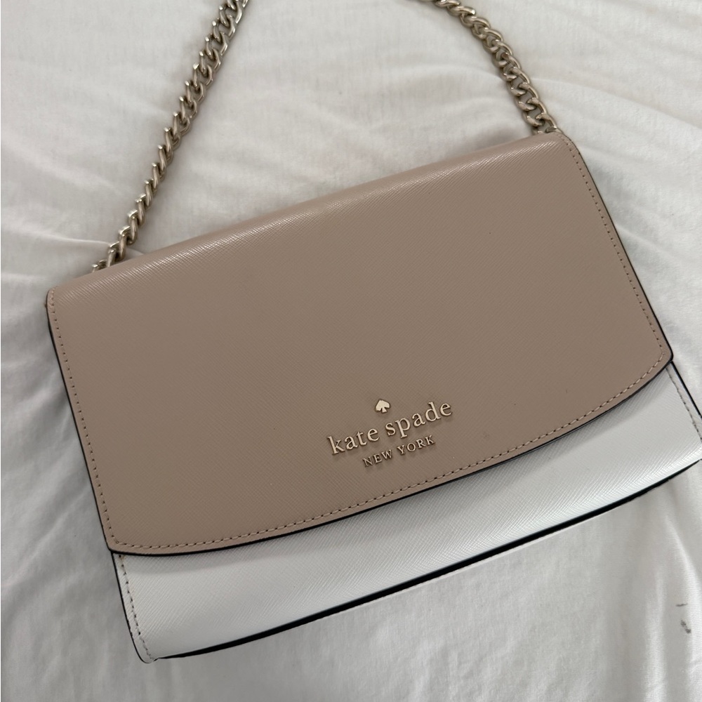 SNOW DAY SALE ❄️ Kate Spade Taupe and Ivory Shoulder Bag